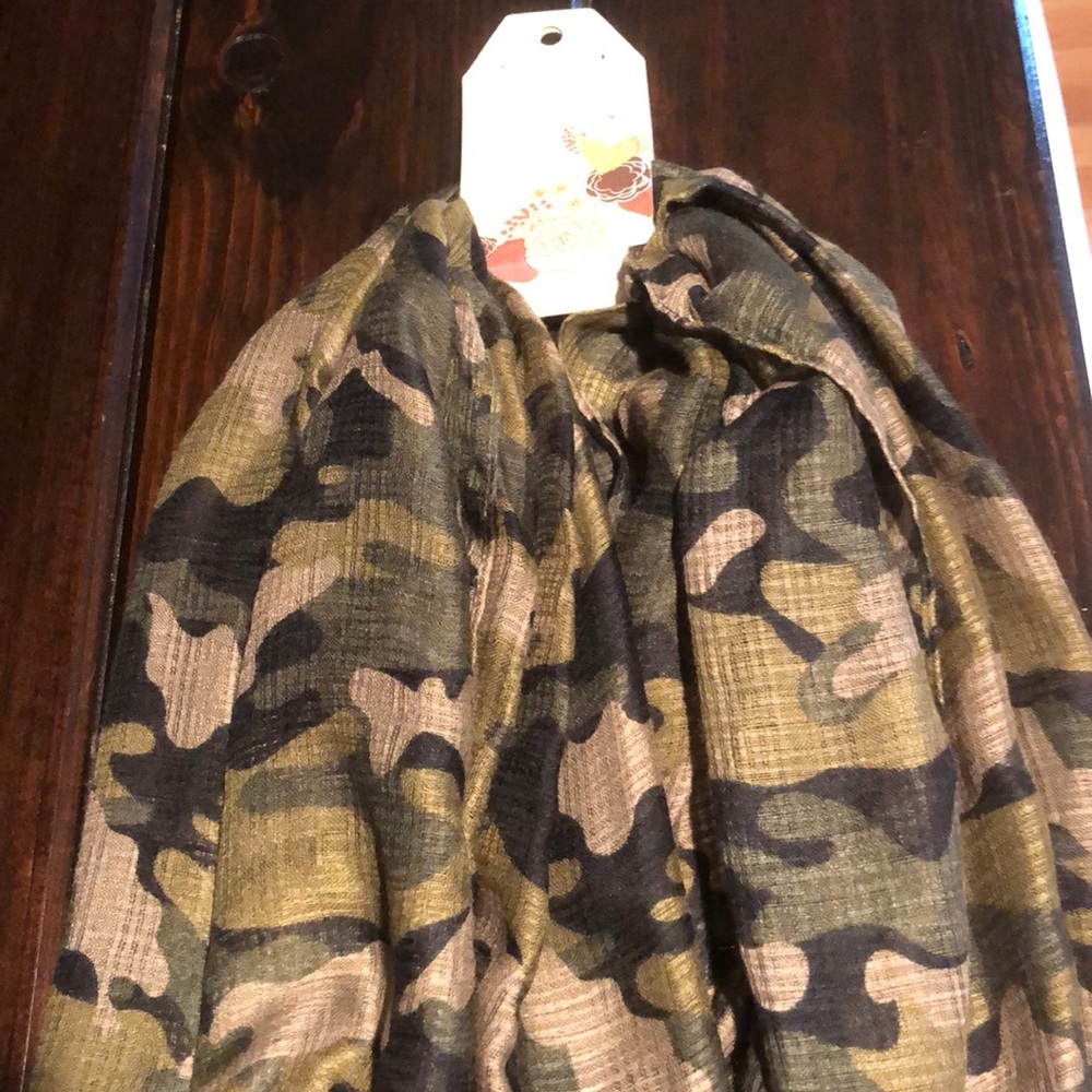 Brand New army scarf